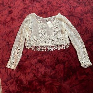 H&M Cropped Lace top